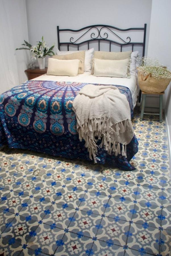 Apartamentos San Hiscio 塔里法 外观 照片