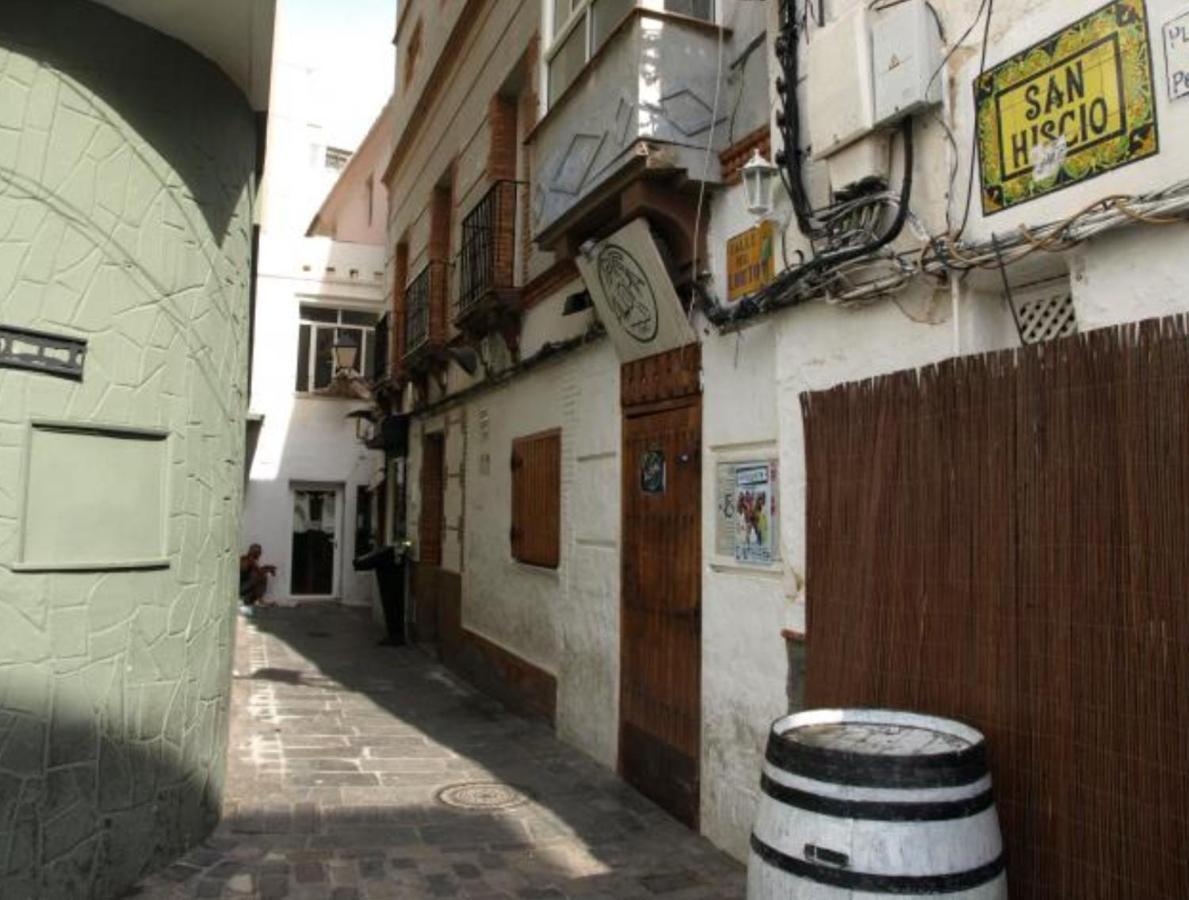 Apartamentos San Hiscio 塔里法 外观 照片